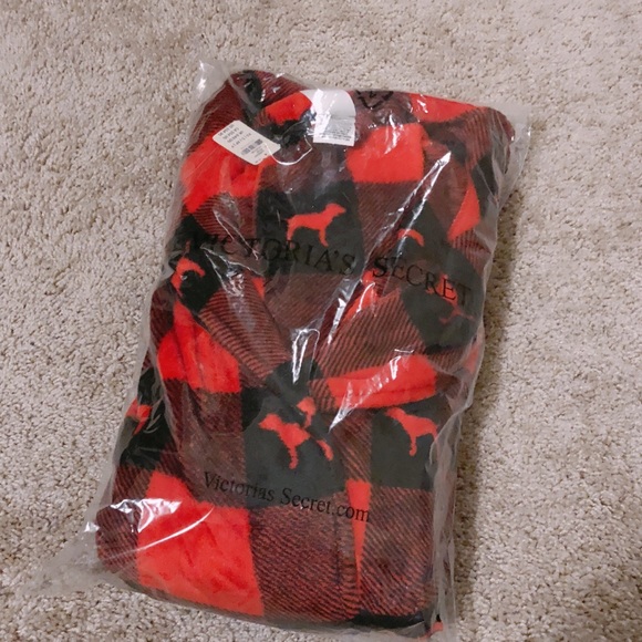 SOLD LOCALLY: VS PINK Black & Red Robe - Picture 3 of 4